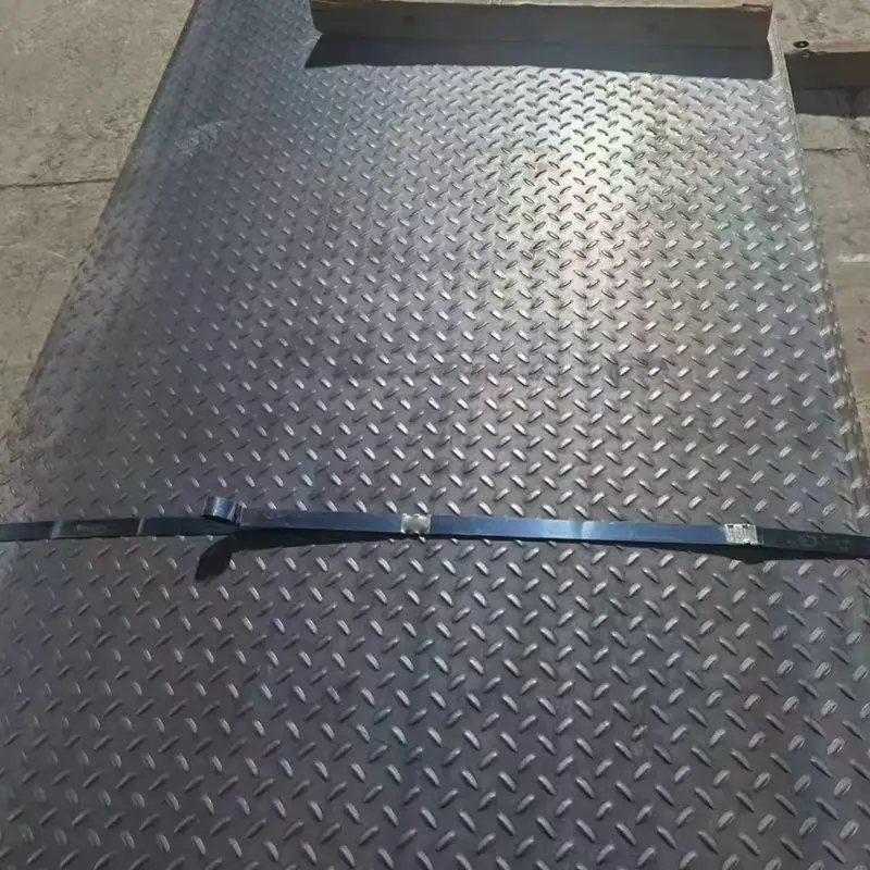 कार्बन स्टील चेकर्ड प्लेट